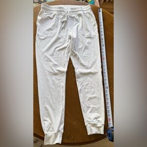 Zyia white joggers, size S